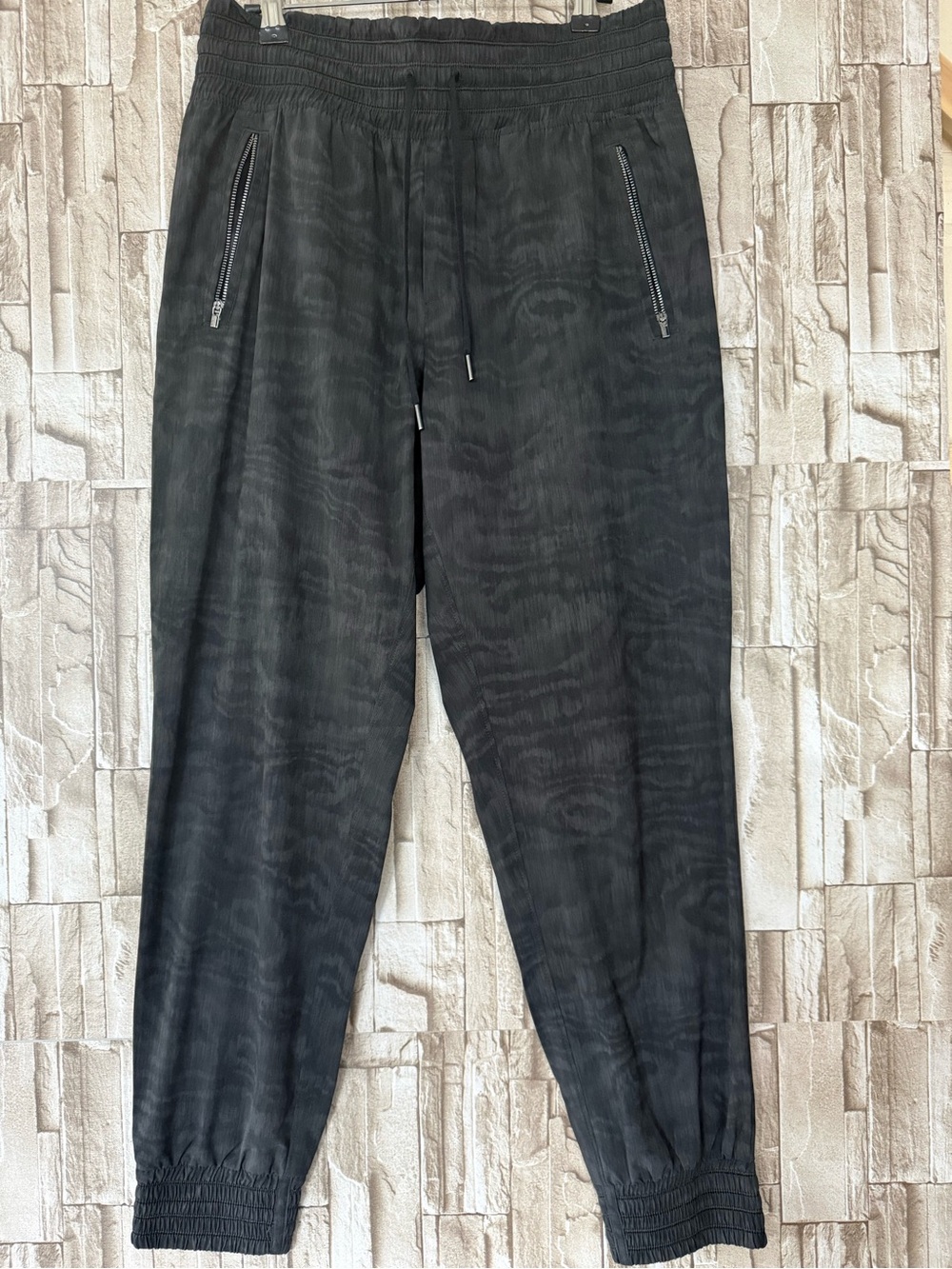 Athleta Camden Printed Black Zippered Jogger